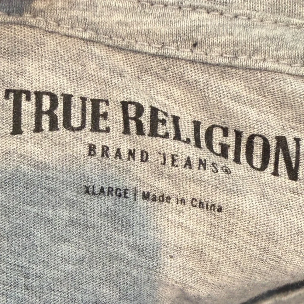 TRUE RELIGION Men's Heather Grey Printed Logo Long Sleeve T-Shirt Sz XL Side hit